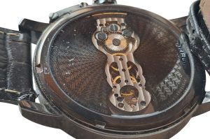 Herrenarmbanduhr