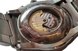 Herrenarmbanduhr