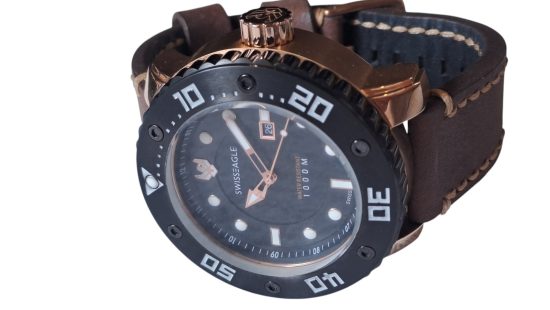 Herrenarmbanduhr