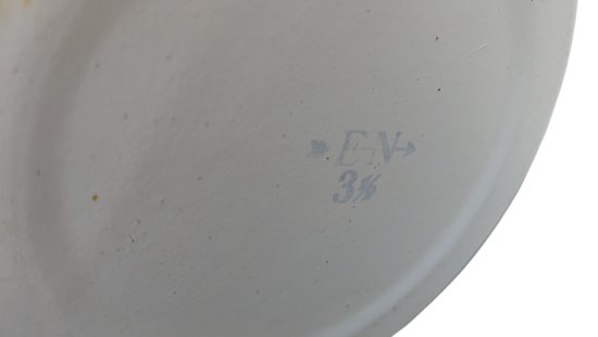 Emaillierter Henkelkrug