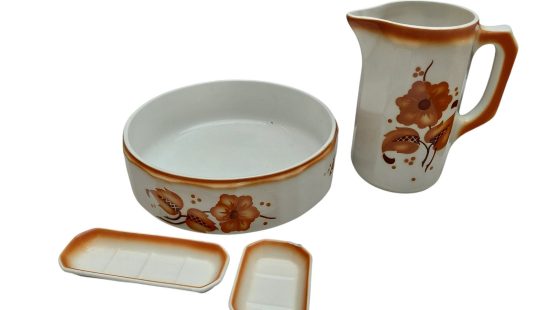 Historisches Waschset