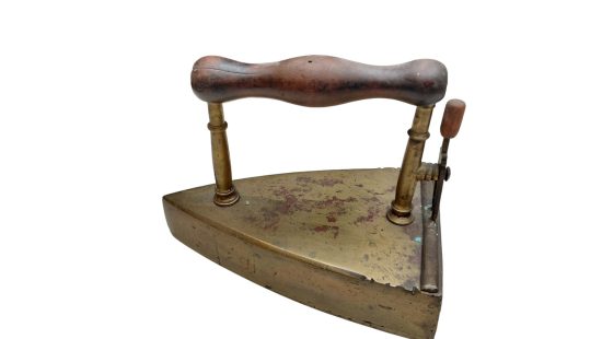Historisches Bügeleisen