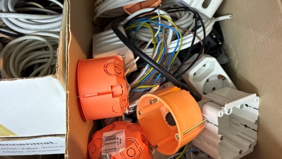 Diverses Elektromaterial