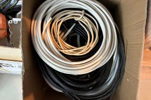 Diverses Elektromaterial