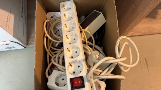Diverses Elektromaterial