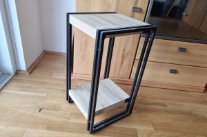 Beistelltischchen