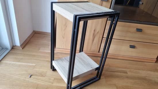 Beistelltischchen