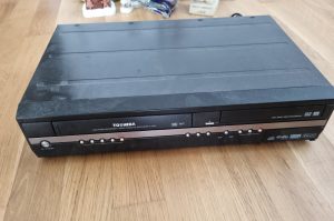 VHS / DVD Recorder