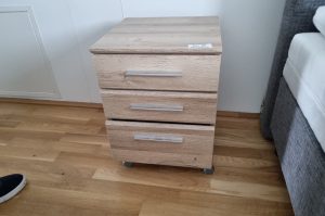 Nachtkästchen