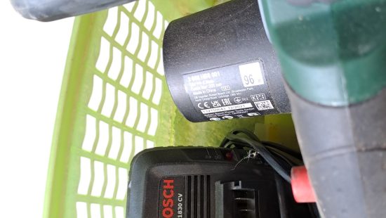 Akku Kettensäge G3
