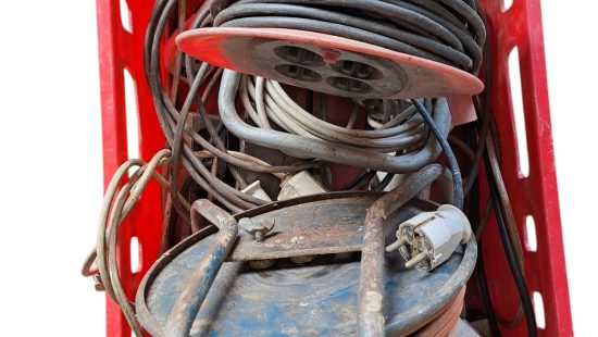 Kabeltrommeln und Kabel G3