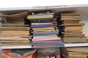 Zeitschriften und Bücher K