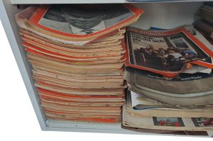 Zeitschriften und Bücher K