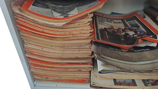 Zeitschriften und Bücher K