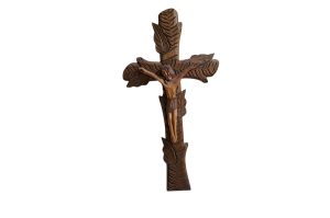 Geschnitztes Kreuz EG