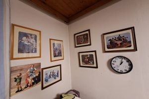 Flohmarktwaren Bilder und Deko WZ