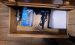 Schrank mit Flohmarktwaren WZ