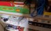 Schrank mit Flohmarktwaren WZ