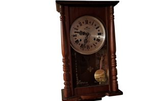 Wanduhr OG