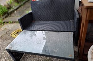 Kunstrattanbank mit Tisch A