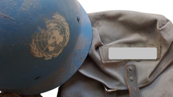 Blauhelm mit Tasche G4