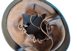 Blauhelm mit Tasche G4