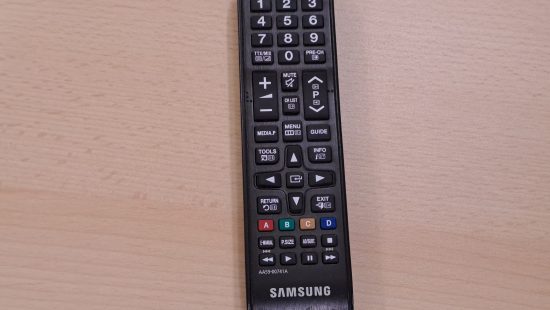 TV Gerät R032