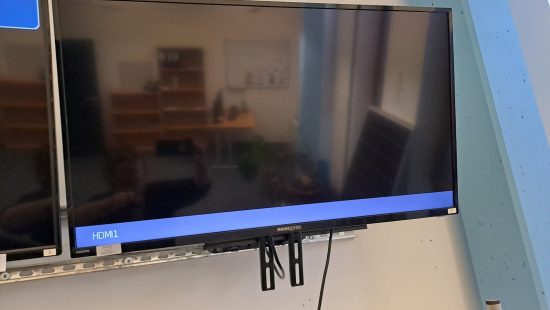 TV Gerät R046