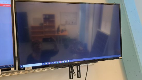 TV Gerät R046