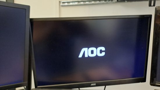 Monitore R046