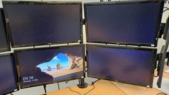 Monitore R046