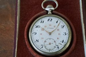 Silberne Taschenuhr WZ