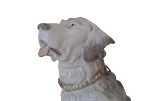 Porzellanskulptur Hund WZ