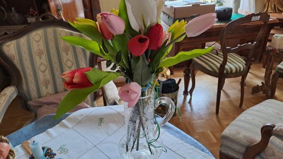 Henkelvase aus Glas WZ