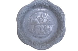 Wandteller aus Metall WZ