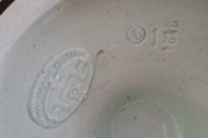 Henkelvase aus Keramik WZ
