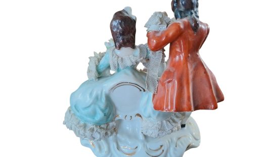 Asiatische Porzellanfigur WZ