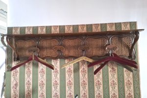 Garderobe inkl. Kleiderbügel VZ