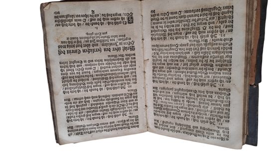 Sakrale Bücher SZ